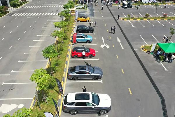 柬埔寨电动车将统一为绿色车牌