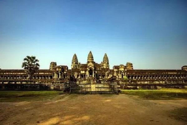 柬埔寨的王朝历史