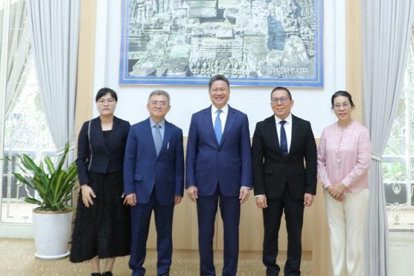 柬埔寨副总理：将一如既往支持西港特区招商引资