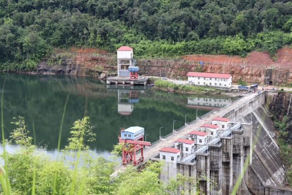 中资水电站助柬埔寨城市告别“电网孤岛”