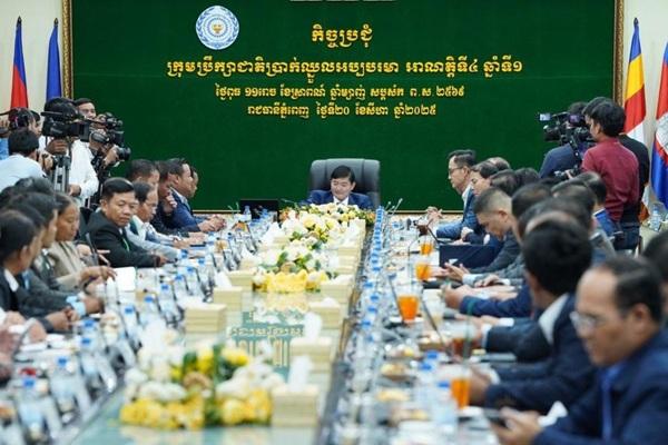 柬埔寨工会：暂不公布涨薪要求