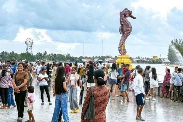 边境冲突不影响出游意愿 亡人节观光客增长逾两成