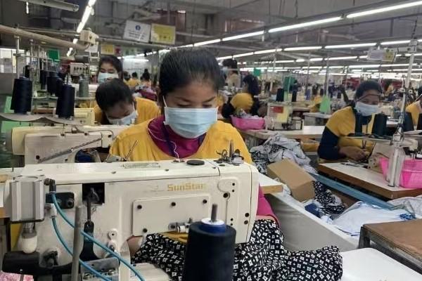 外包工厂用工乱，工会：或坏柬埔寨名声