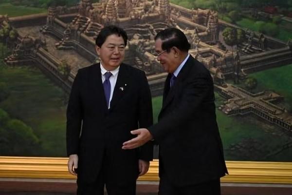 日本向柬提供近3亿美元贷款