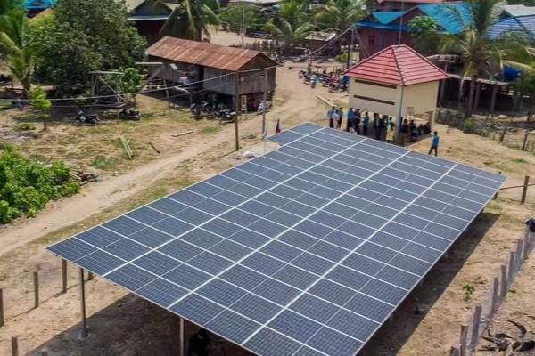 柬太阳能板出口因美高关税暴跌逾九成