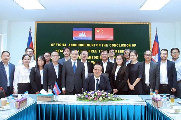 柬签署13项自贸协定