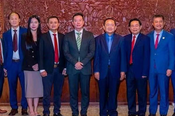 马德望省长邀请越资本投入农产加工增值链