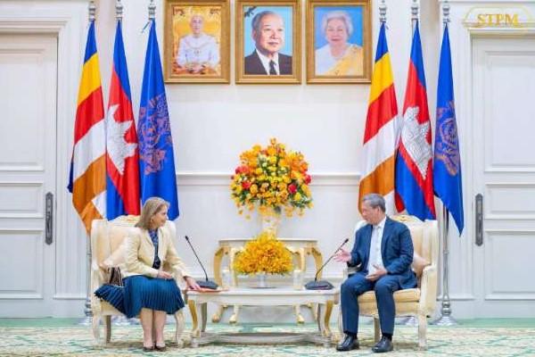 洪玛奈会见巴西驻柬首任大使共促发展