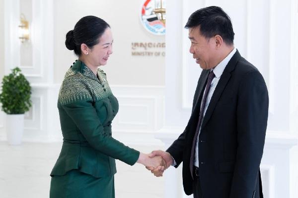 柬越力争将双边贸易额提升至200亿美元