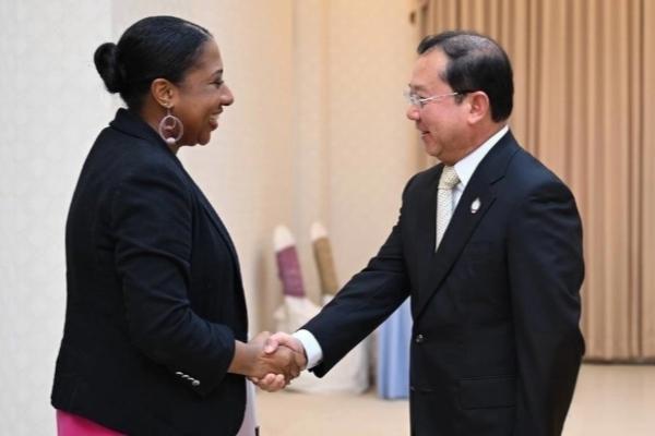 3600 万美元！美柬启动五年卫生合作计划