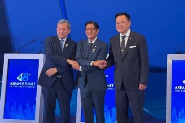 东盟峰会三方会谈，力促柬泰边界局势降温