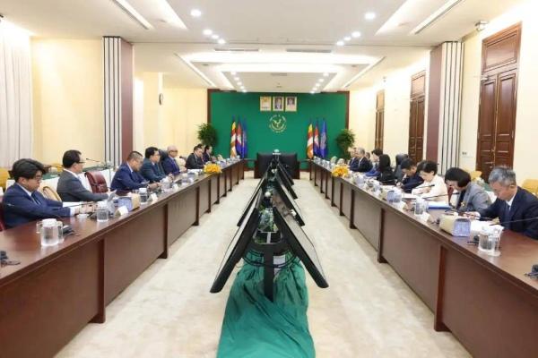 中柬海关会晤，扩大柬农产对华出口