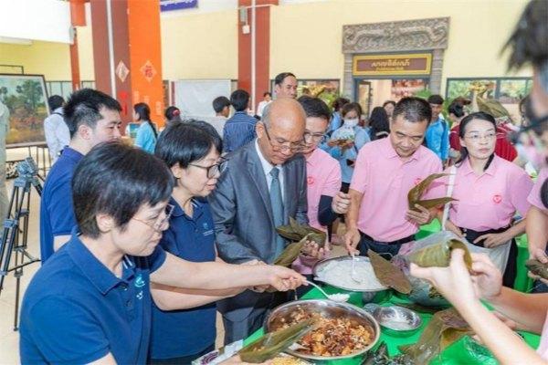 “丝路心相通” 活动举行，中柬青年共品粽子交流民俗