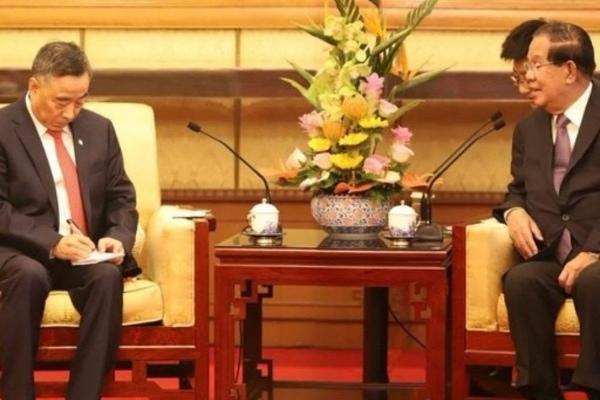 洪森期许中交建加快德崇运河等项目建设
