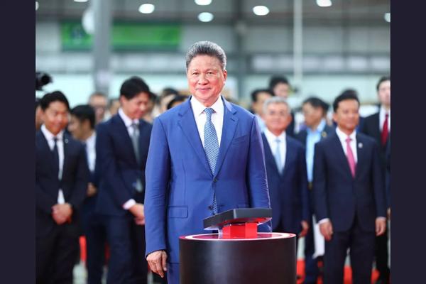 丰田全新HILUX TRAVO在柬埔寨正式投产 本土工程师实现整车组装